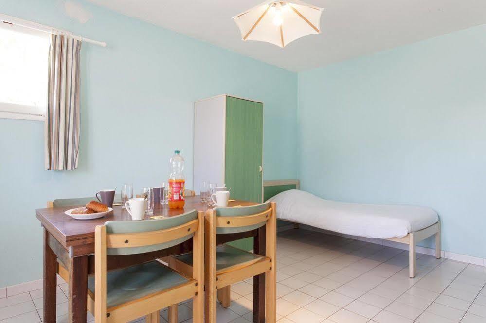 Sous Les Pins Hotel Ronce-les-Bains Esterno foto